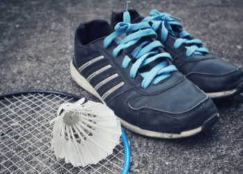 Tips Memilih Sepatu Badminton (Foto: gettyimages.com/@luknaja)