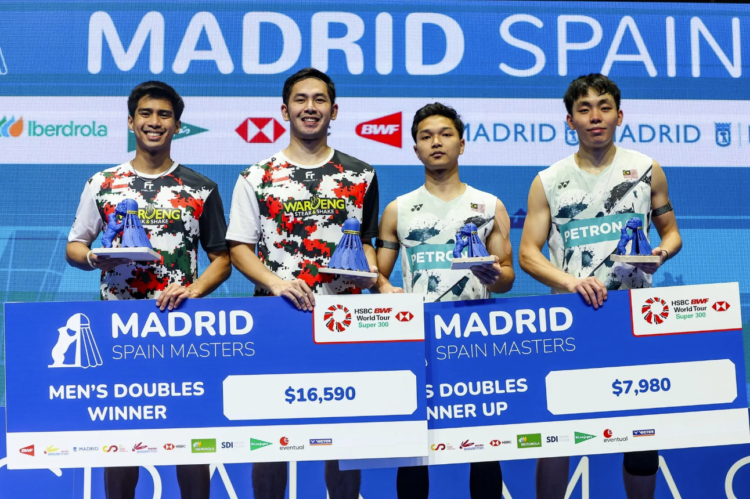 Sabar Karyaman Gutama/Moh Reza Pahlevi Isfahani di Podium Spain Masters 2024 (Foto: PBSI)