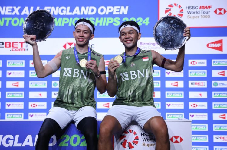 Fajar Alfian/Muhammad Rian Ardianto di Podium All England 2024 (Foto: PBSI)