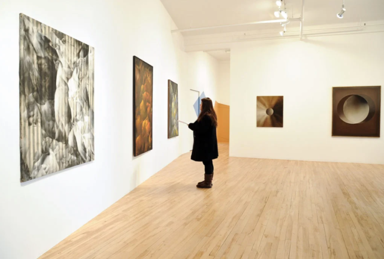 Broadway 1602: Galeri Seni Kontemporer dengan Visi Inovatif